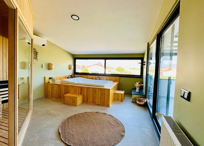 Casa Oliva 3 With Sauna Jakuzzi Pool & Bbq *